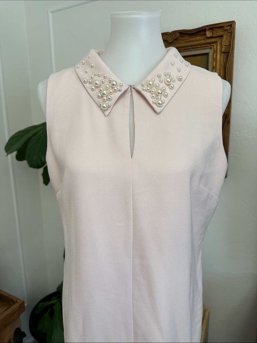 Pearl-Embellished Light Pink Sleeveless A line Dress